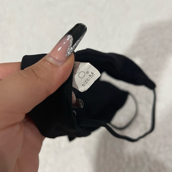 Simple black bralette - Picture 2 of 3